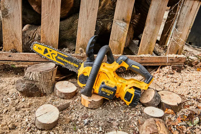 DeWALT Motosega a batteria 18V 30 cm, senza batteria e caricabatterie DCM565N