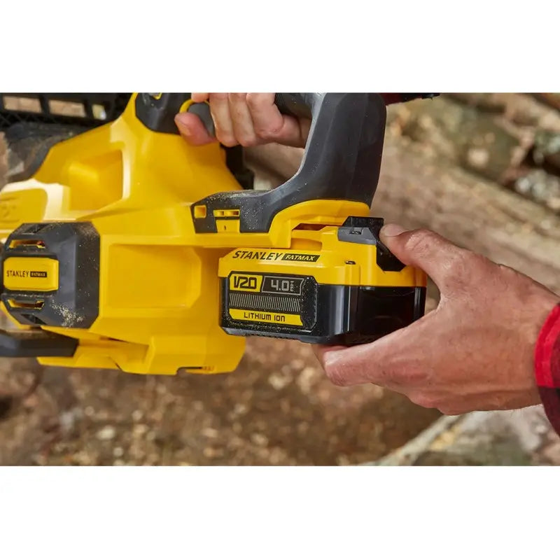 Stanley   Motosega a batteria 18V 30 cm, 1 batteria Li-Ion da 4,0 Ah, caricabatterie SFMCCS630M1-QW