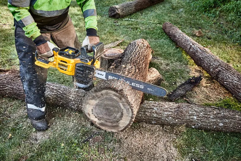 DeWALT  Motosega a batteria 54V 50 cm, senza batteria e caricabatterie DCMCS575N