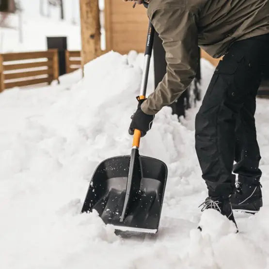 FISKARS - Pala da neve, telescopica 1057188